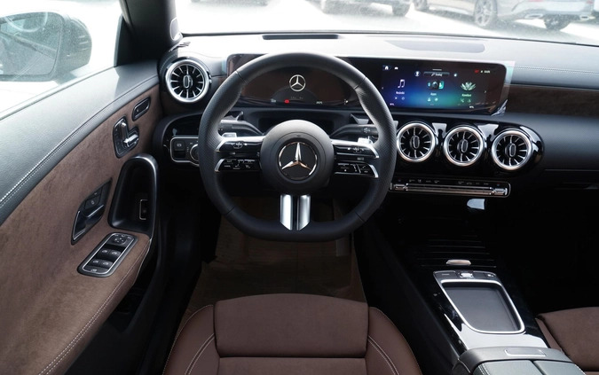 Mercedes-Benz CLA cena 250533 przebieg: 1, rok produkcji 2024 z Wisła małe 326